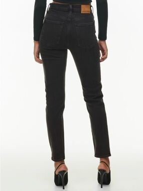 High Waisted Taper Black Levis Women's Jeans
